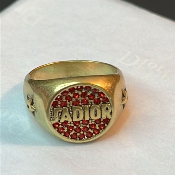 🛑SOLD🛑DIOR JADIOR GOLD FINISH RED CRYSTAL COSTUME JEWELRY RING SZ S. - Picture 4 of 14